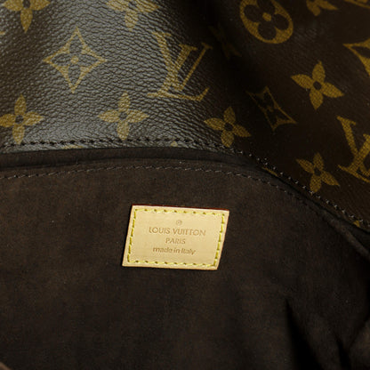 Louis Vuitton Pochette Metis Monogram Canvas
