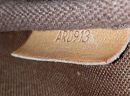 Louis Vuitton Saumur Handbag Monogram Canvas 30