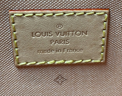 Louis Vuitton Maxi Multi Pochette Accessoires Fall for You Monogram Canvas