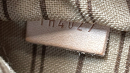 Louis Vuitton Neverfull Tote Monogram Canvas GM