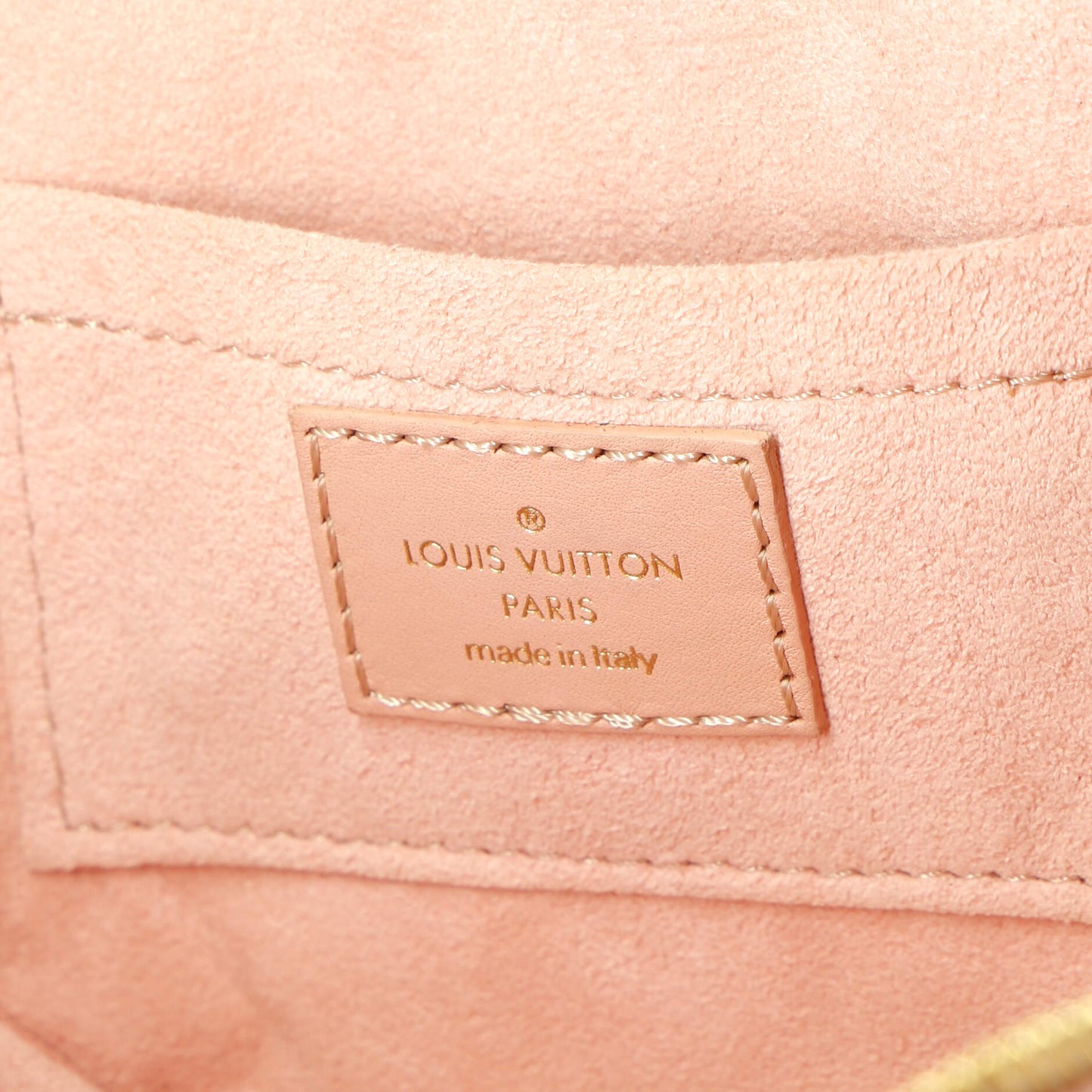 Louis Vuitton New Wave Heart Crossbody Bag Quilted Leather