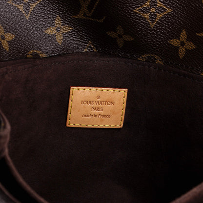 Louis Vuitton Pochette Metis Monogram Canvas