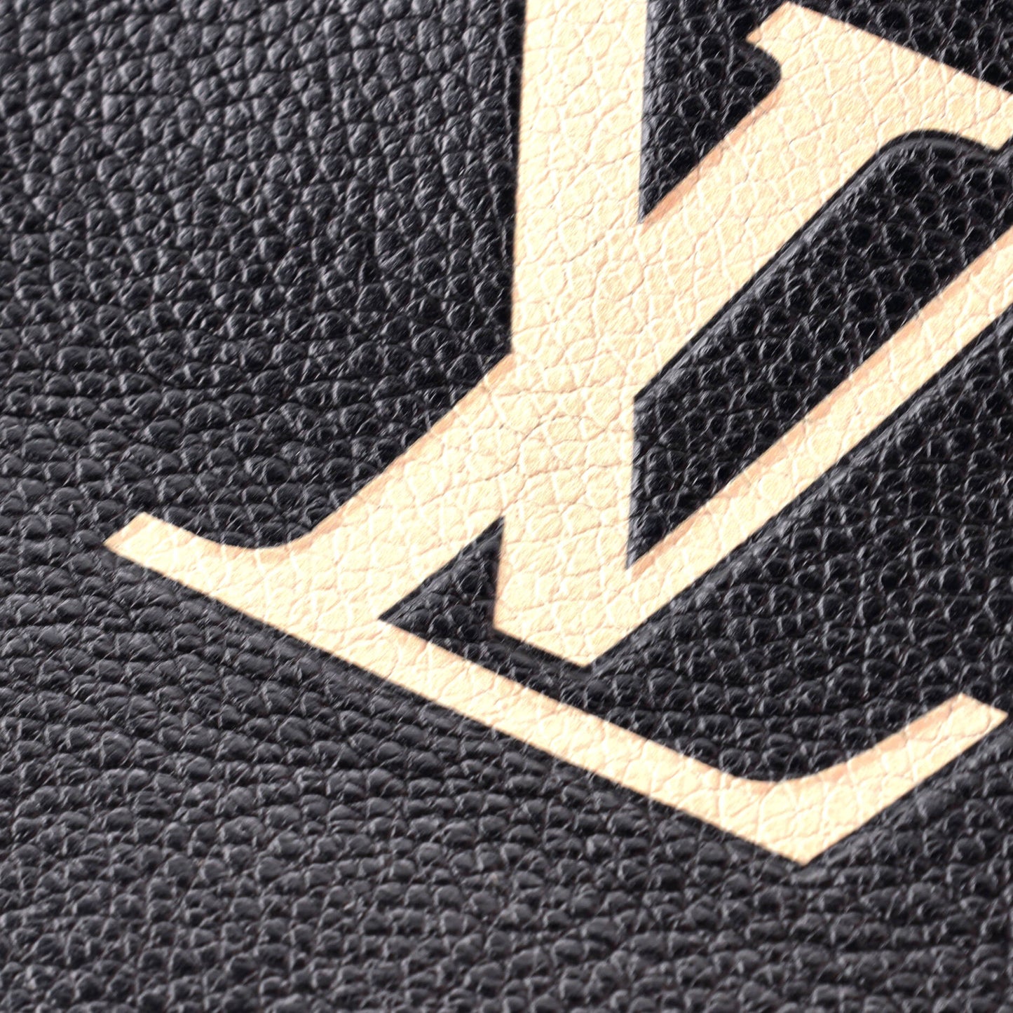 Louis Vuitton Multi Pochette Accessoires Bicolor Monogram Empreinte Giant