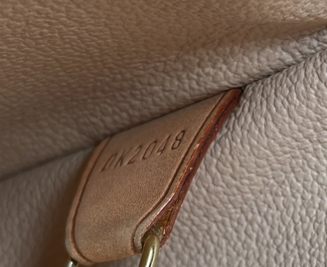 Louis Vuitton Bucket Bag Monogram Canvas GM