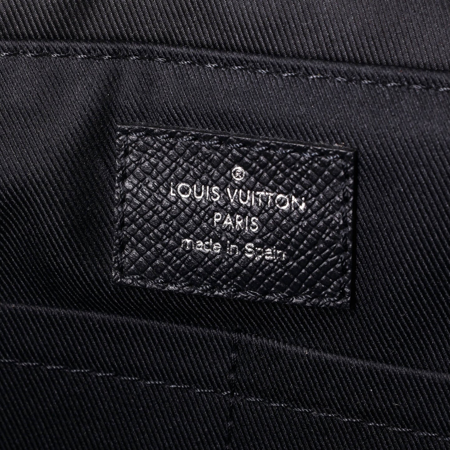 Louis Vuitton Messengerama Monogram Taigarama