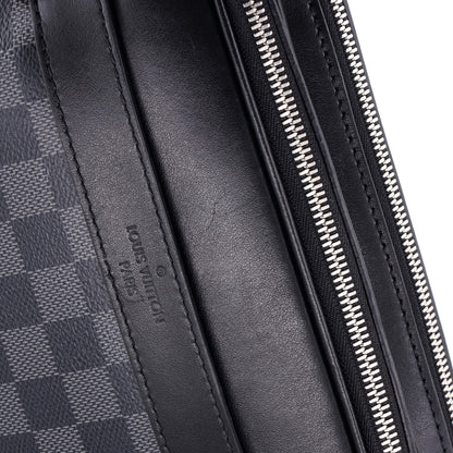 Louis Vuitton Trocadero NM Messenger Damier Graphite PM