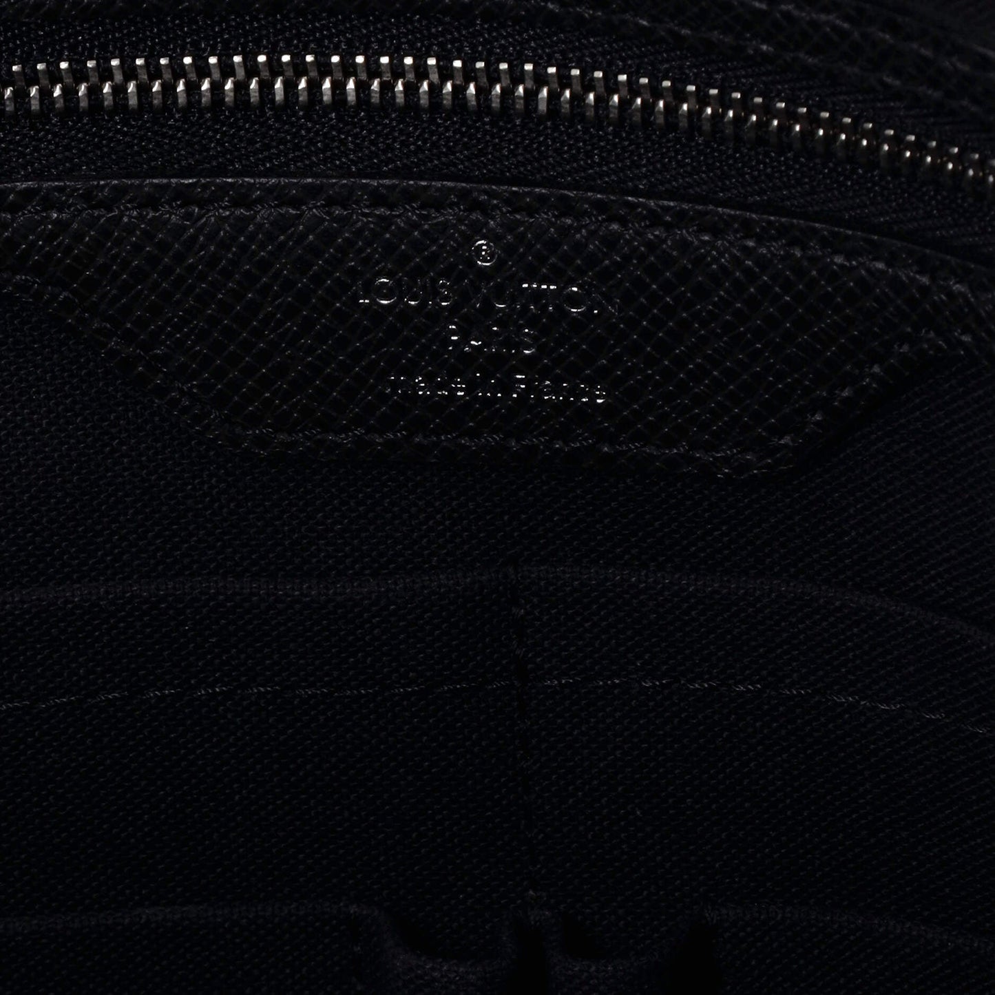 Louis Vuitton Neo Igor Briefcase Taiga Leather