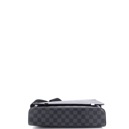 Louis Vuitton District NM Messenger Bag Damier Graphite MM