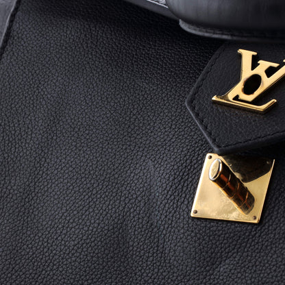 Louis Vuitton Lockme Handbag Leather MM