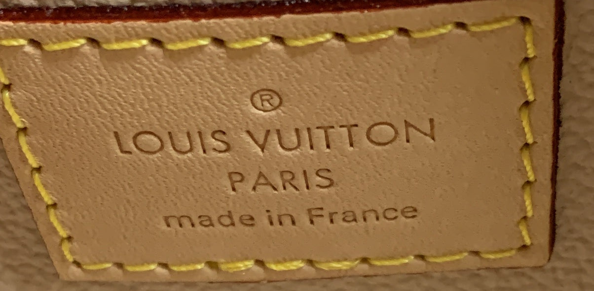 Louis Vuitton Cosmetic Pouch Monogram Canvas GM