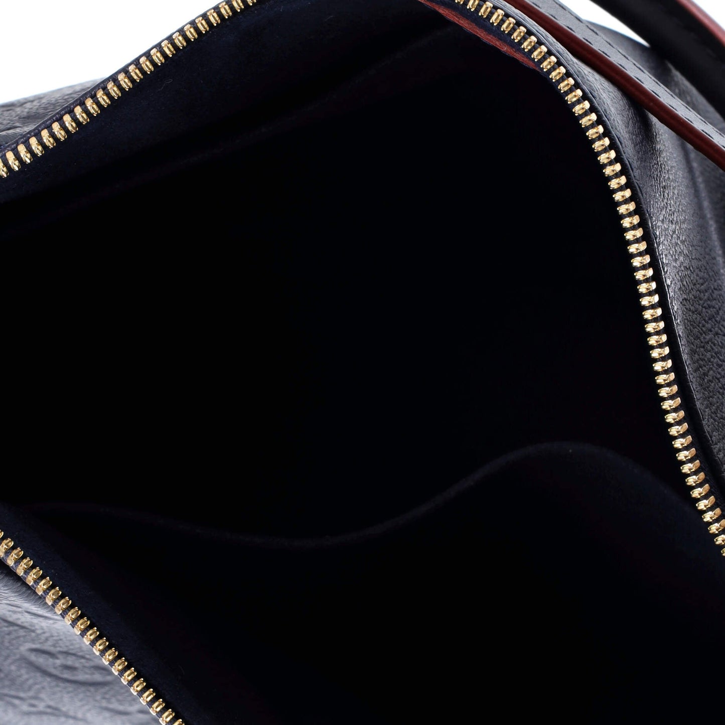 Louis Vuitton V Tote Monogram Empreinte Leather MM