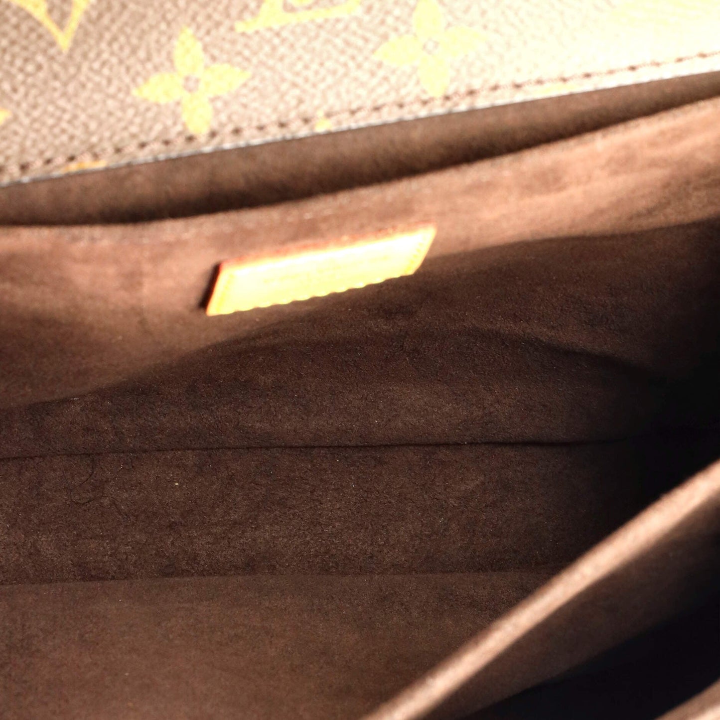 Louis Vuitton Pochette Metis Monogram Canvas