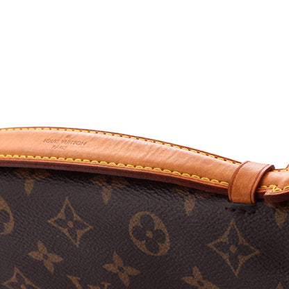 Louis Vuitton Pochette Metis Monogram Canvas