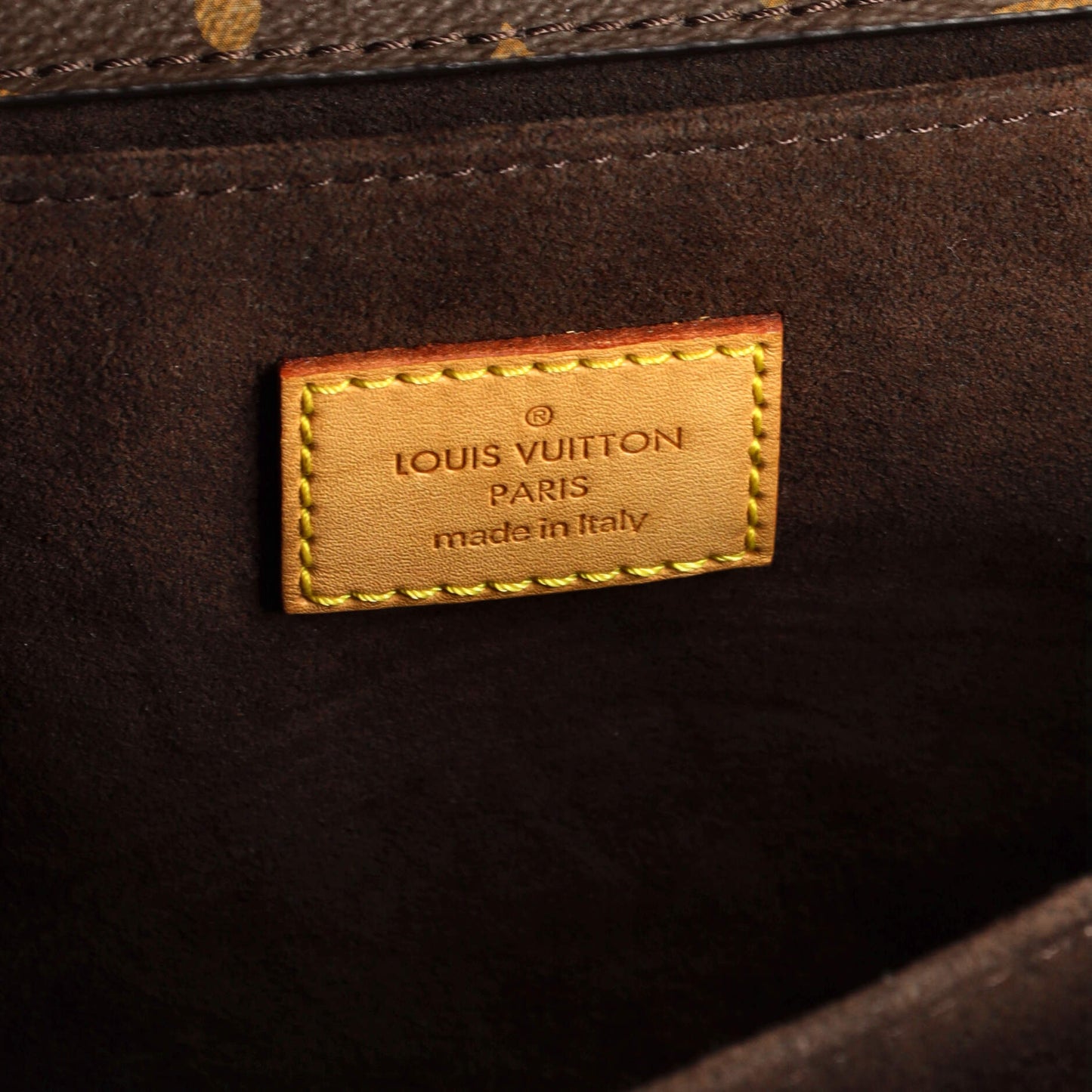 Louis Vuitton Pochette Metis Monogram Canvas
