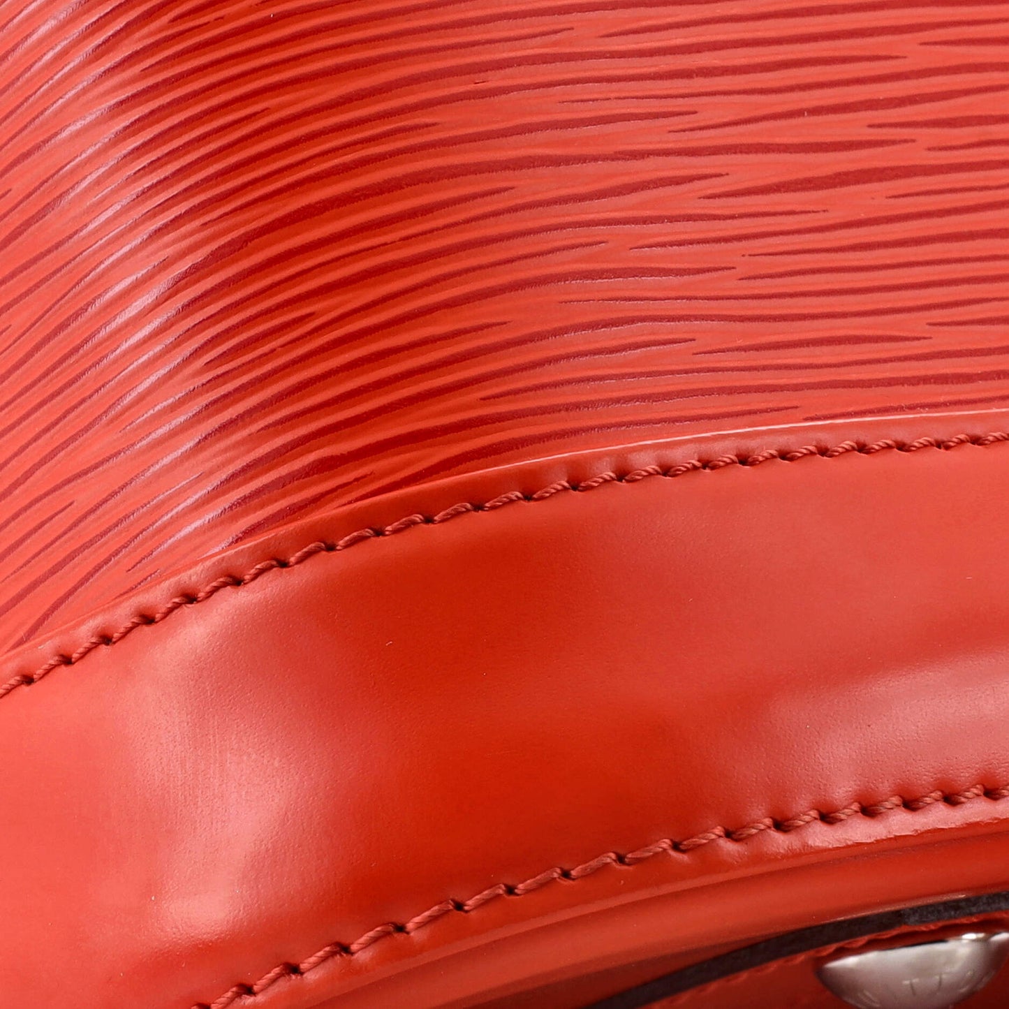 Louis Vuitton Alma Handbag Epi Leather MM