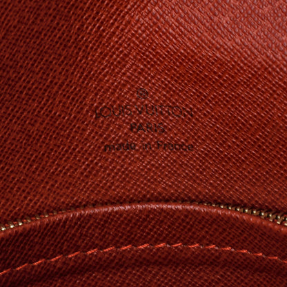 Louis Vuitton Tribeca Carre Handbag Damier