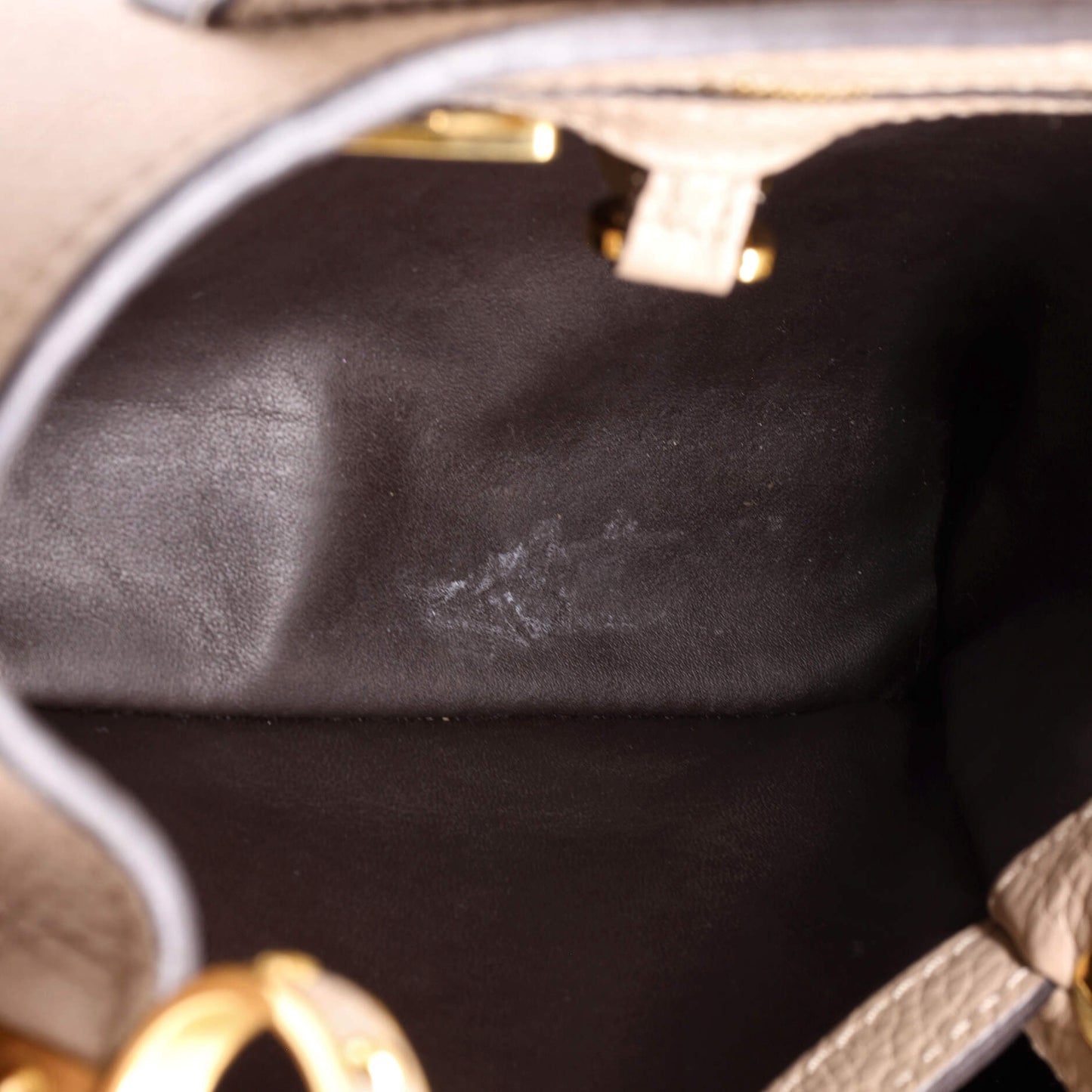 Louis Vuitton Capucines Bag Leather BB