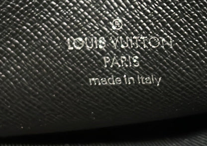 Louis Vuitton Pochette Voyage Damier Graphite MM