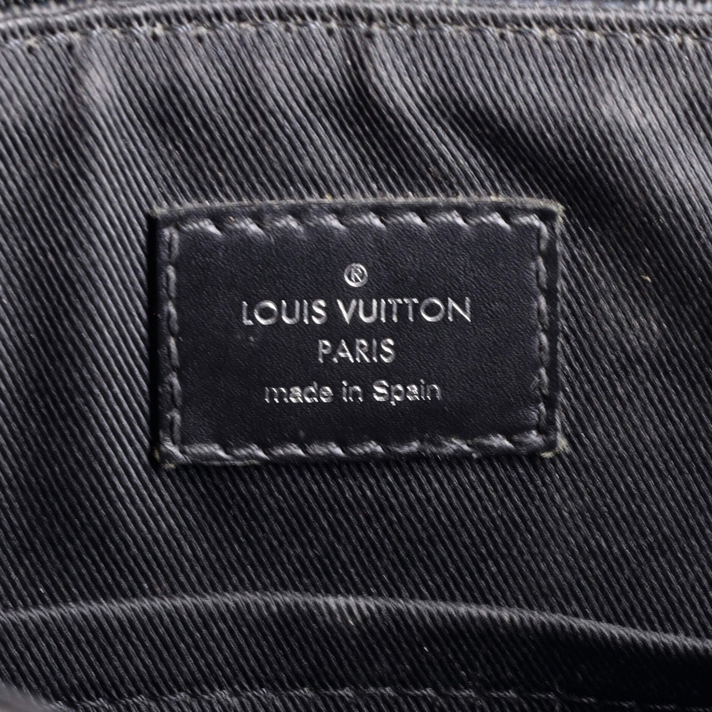 Louis Vuitton District NM Messenger Bag Damier Graphite PM