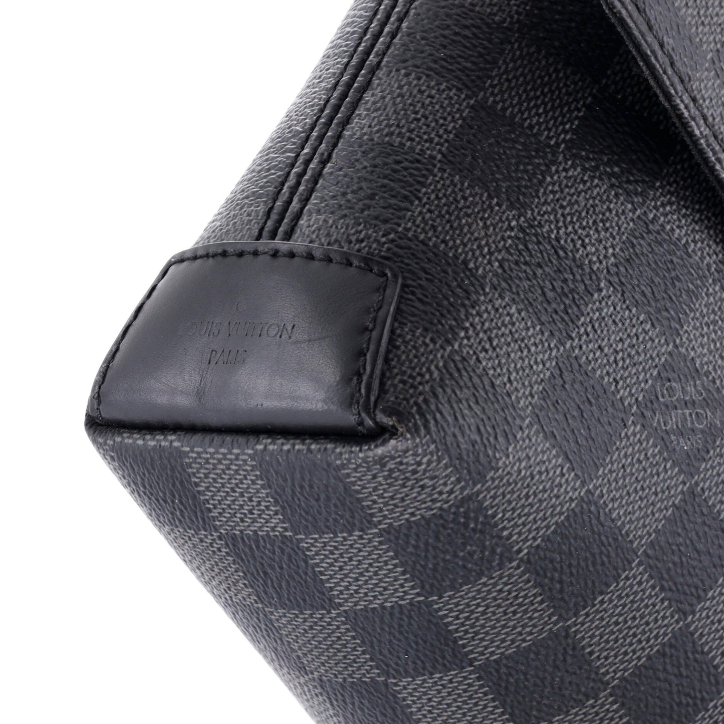 Louis Vuitton District NM Messenger Bag Damier Graphite PM