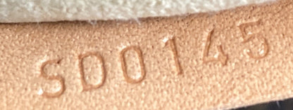 Louis Vuitton Artsy Handbag Monogram Canvas MM