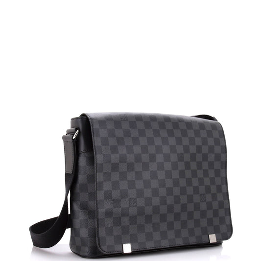 Louis Vuitton District NM Messenger Bag Damier Graphite GM