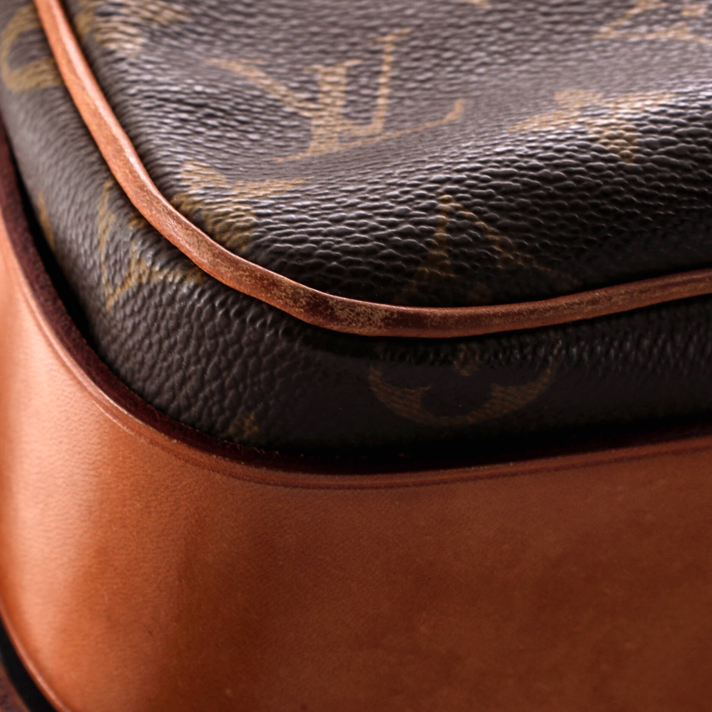 Louis Vuitton Cartouchiere Handbag Monogram Canvas MM