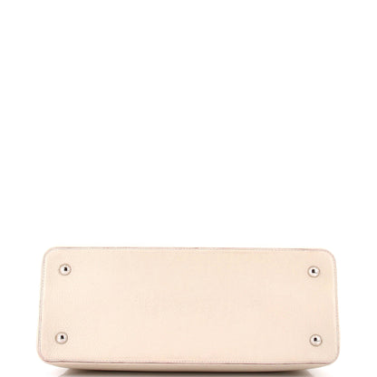 Louis Vuitton Capucines Bag Leather GM