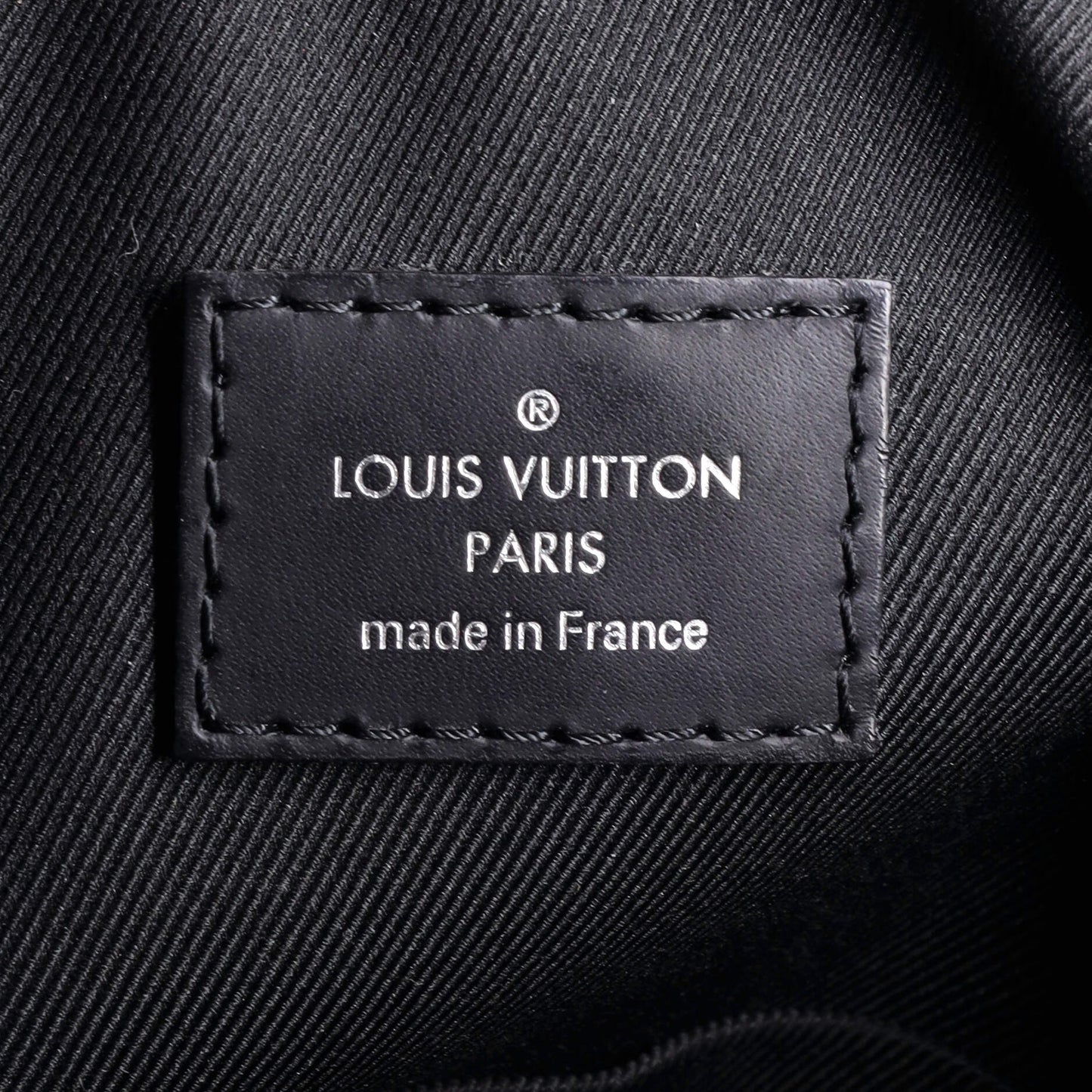 Louis Vuitton Avenue Sling Bag Damier Graphite