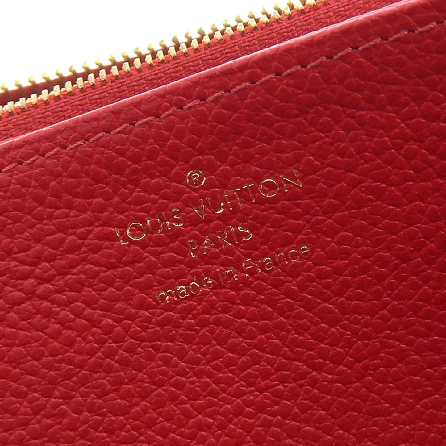 Louis Vuitton Zippy wallet