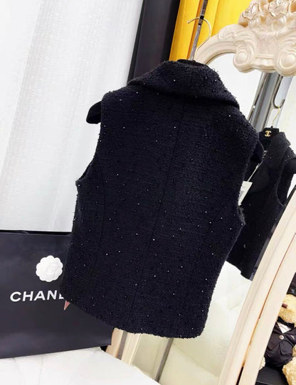Chanel 23k black tweed vest size 38