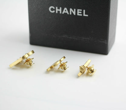 Chanel Vintage 02A Enamel Three-piece Hat Clothing CC Brooch