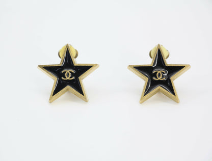 Chanel Vintage 01P Metal Black Star Shape CC Clip-on Earrings