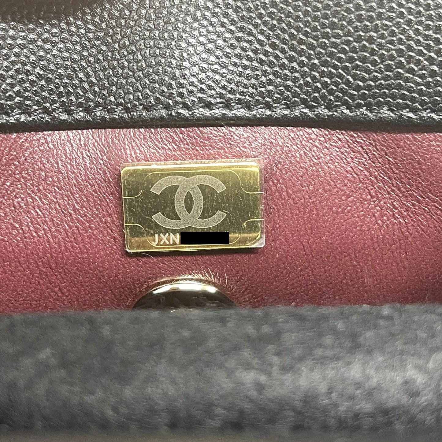 Chanel 21K Small Coco Handle 24cm Caviar Black L