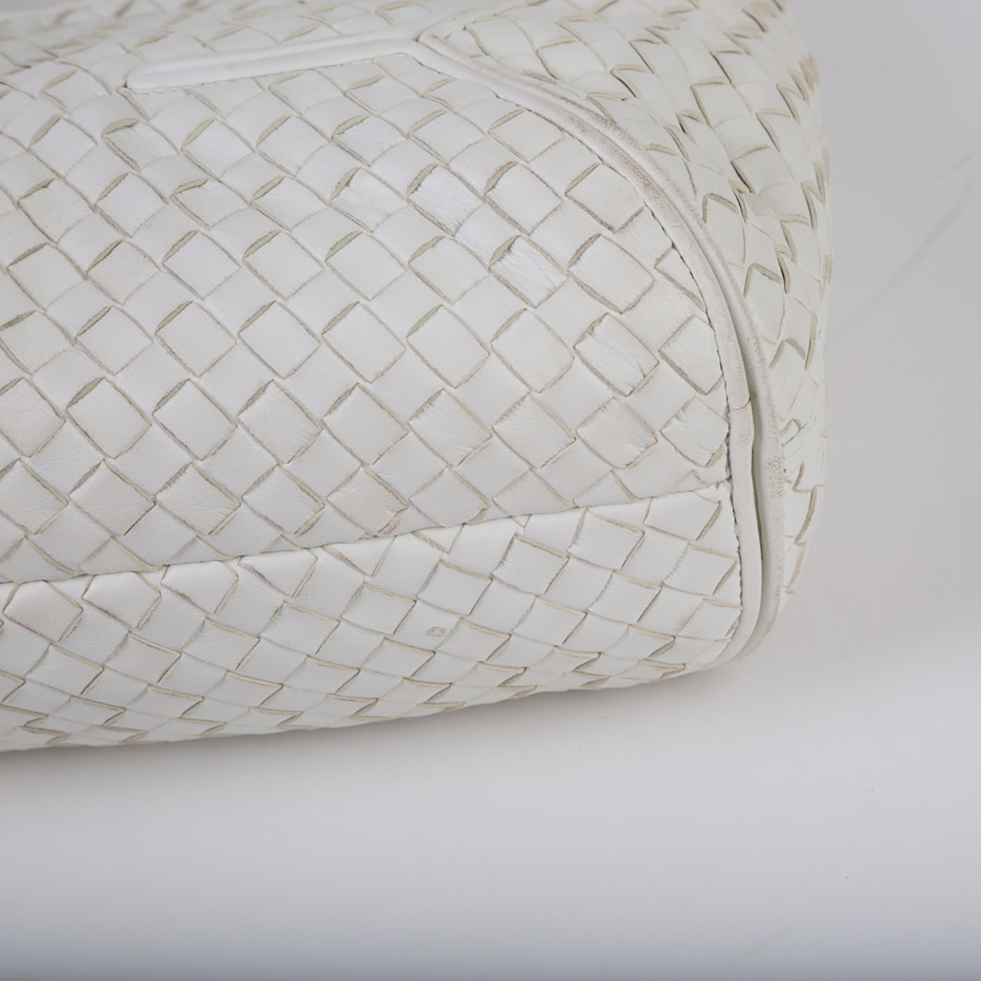 Bottega Veneta Medium Veneta