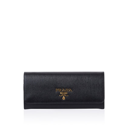 Prada Wallet on Chain