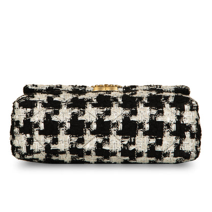 Chanel Chanel 19 Flap Bag - Small