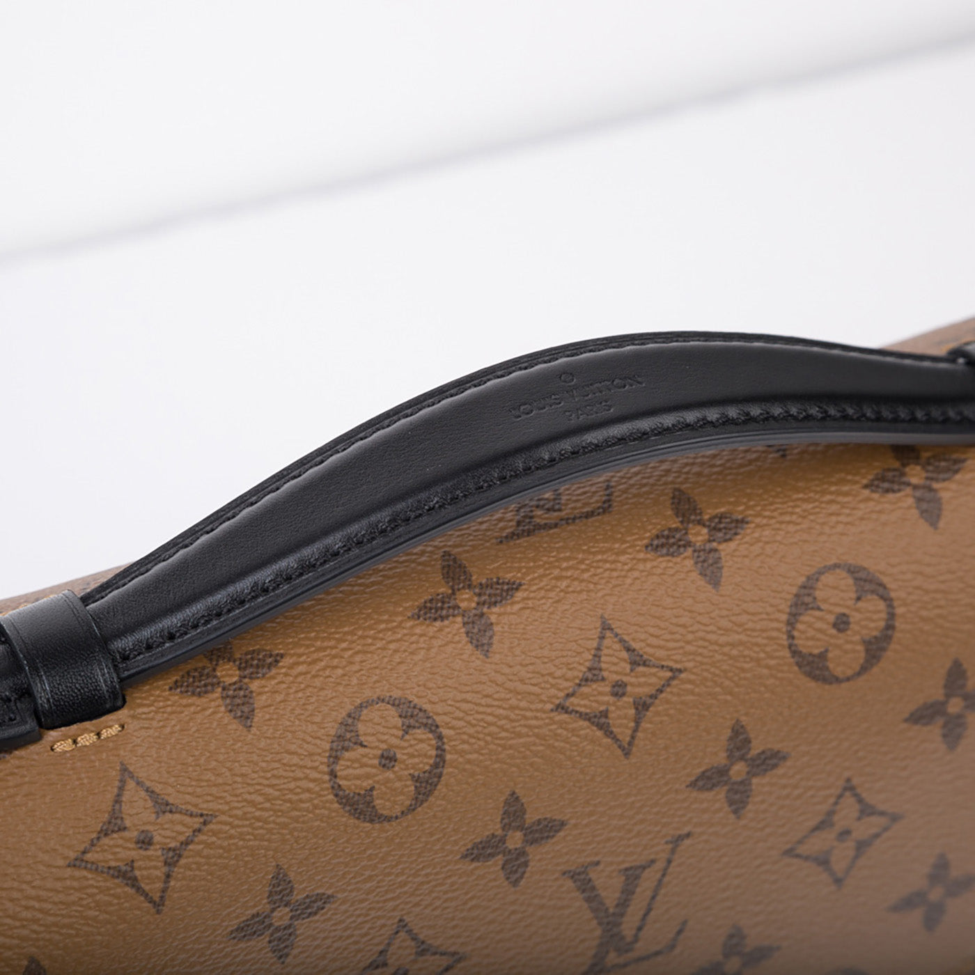 Louis Vuitton Pochette Metis Monogram Reverse Canvas