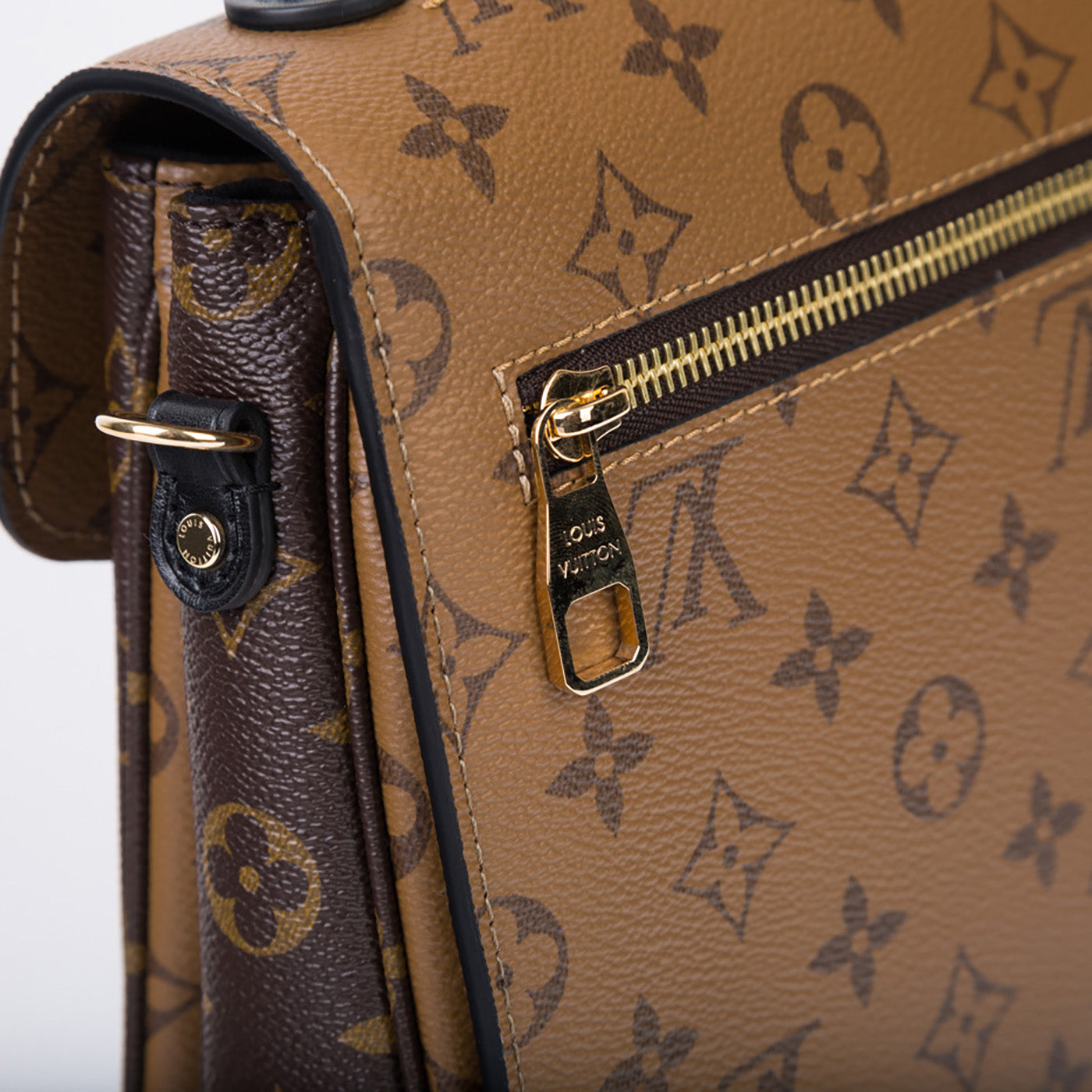 Louis Vuitton Pochette Metis Monogram Reverse Canvas
