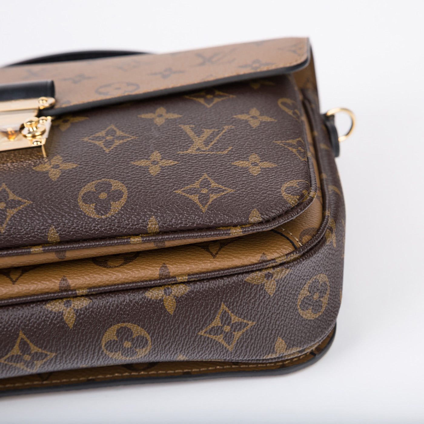 Louis Vuitton Pochette Metis Monogram Reverse Canvas