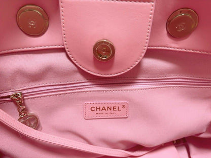 Chanel Spring Summer 2024 Large Shopping Bag in Crochet