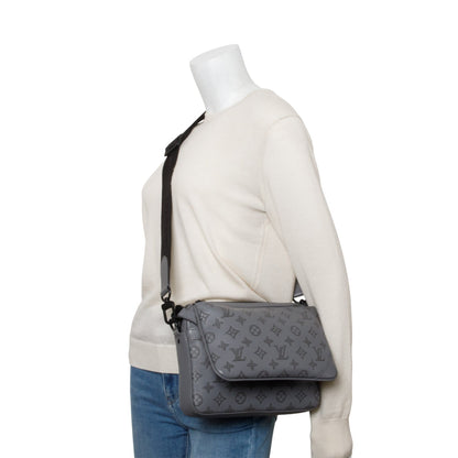 Louis Vuitton Grey Monogram Shadow Embossed Calfskin Leather Trio Messenger Bag