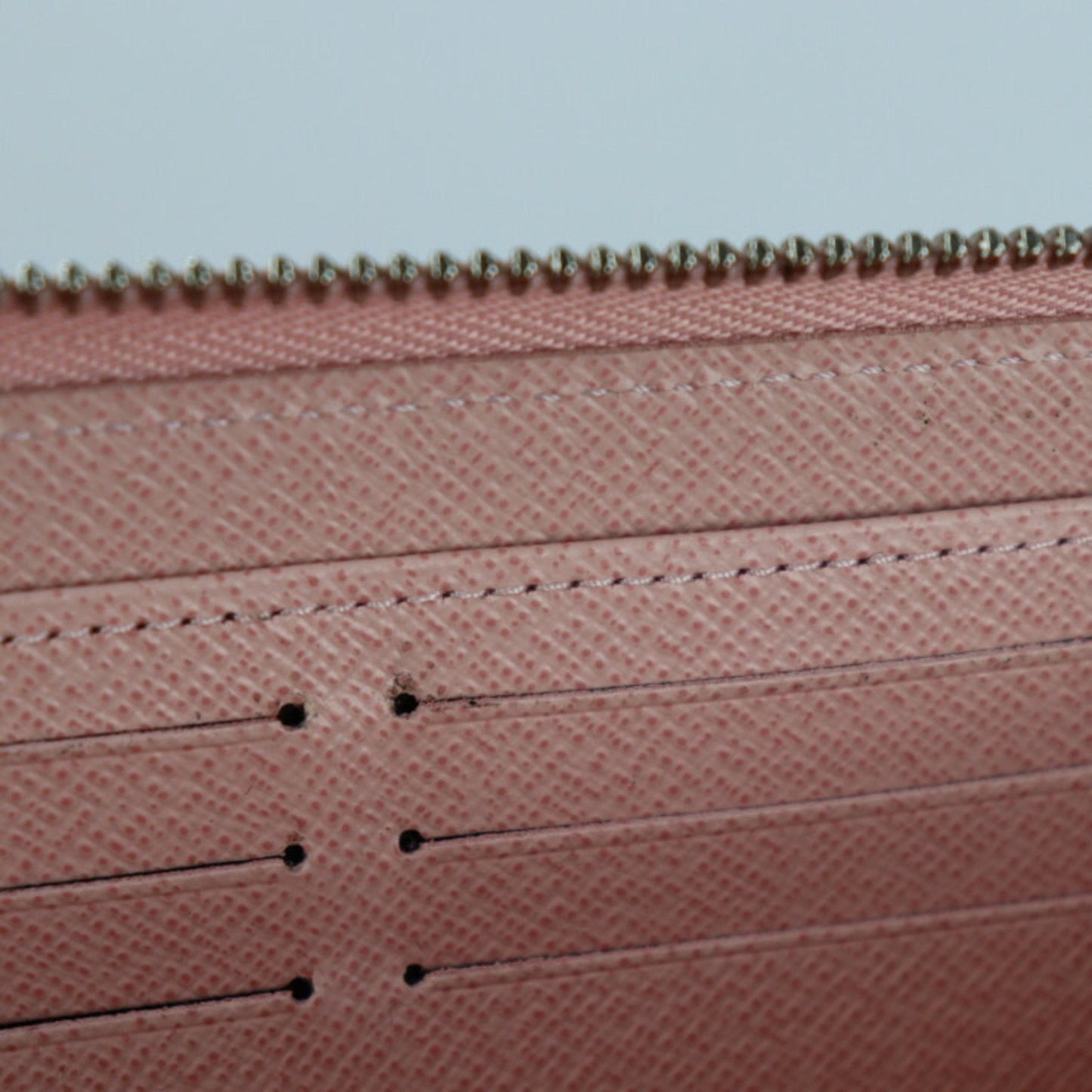 Louis Vuitton Zippy wallet