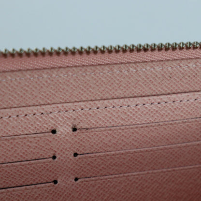 Louis Vuitton Zippy wallet