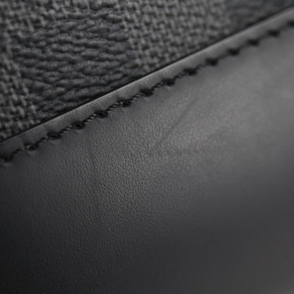 Louis Vuitton Messenger