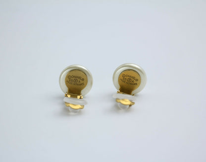 Chanel Vintage 95A Faux Pearl White Round Clip-on Earrings
