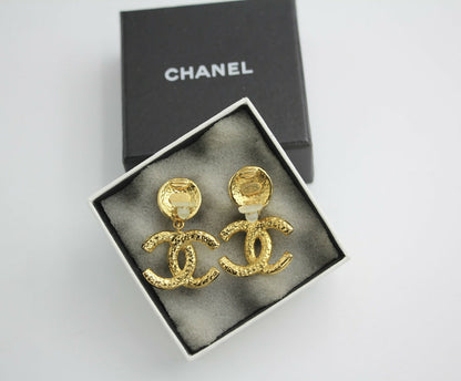 Chanel Vintage 95A Gold-plated Carved Dangle Clip-on Earrings