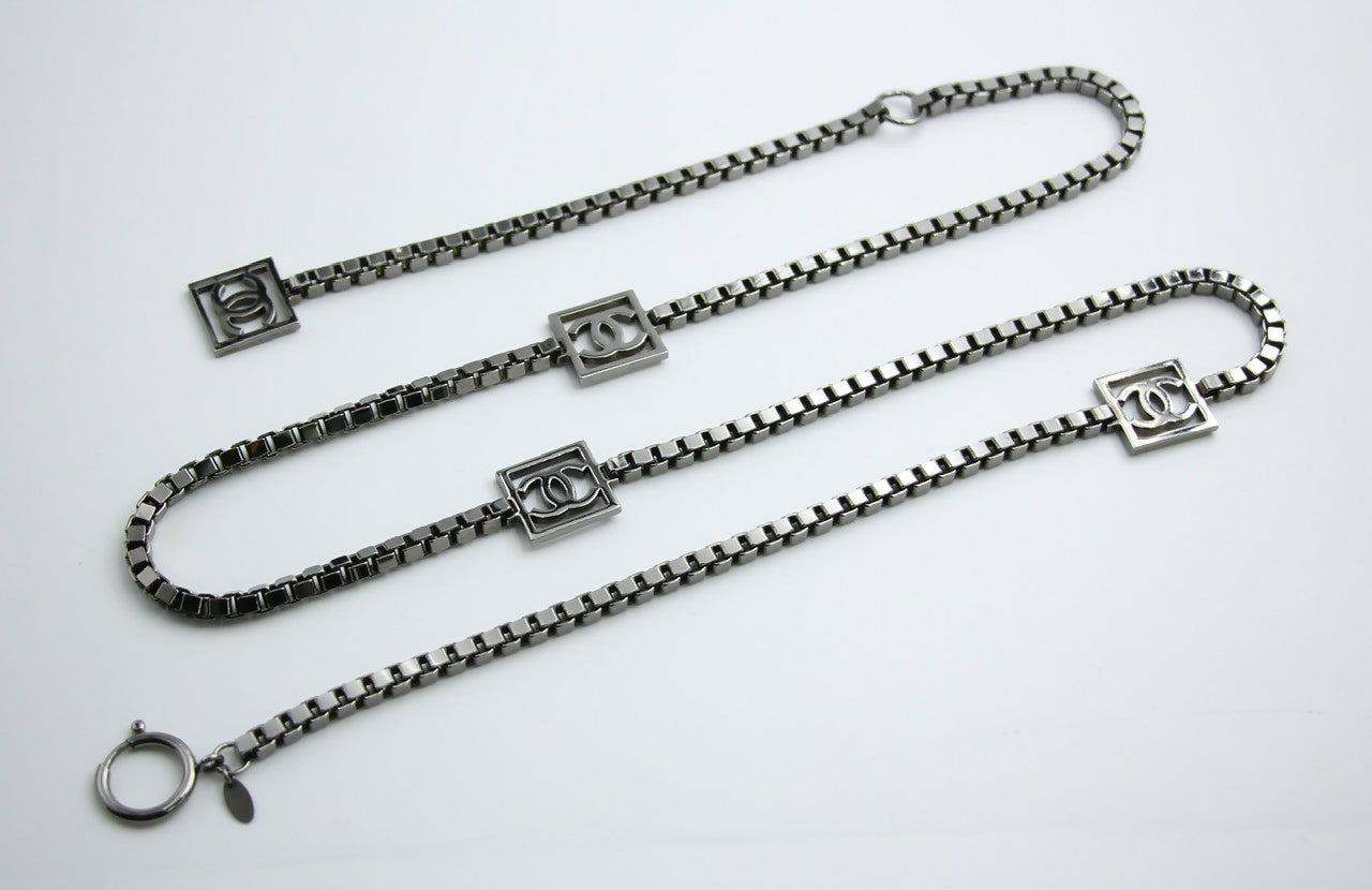 Chanel Vintage 06A Metal Four CC Silver Square Buckle Waist Chain 97CM