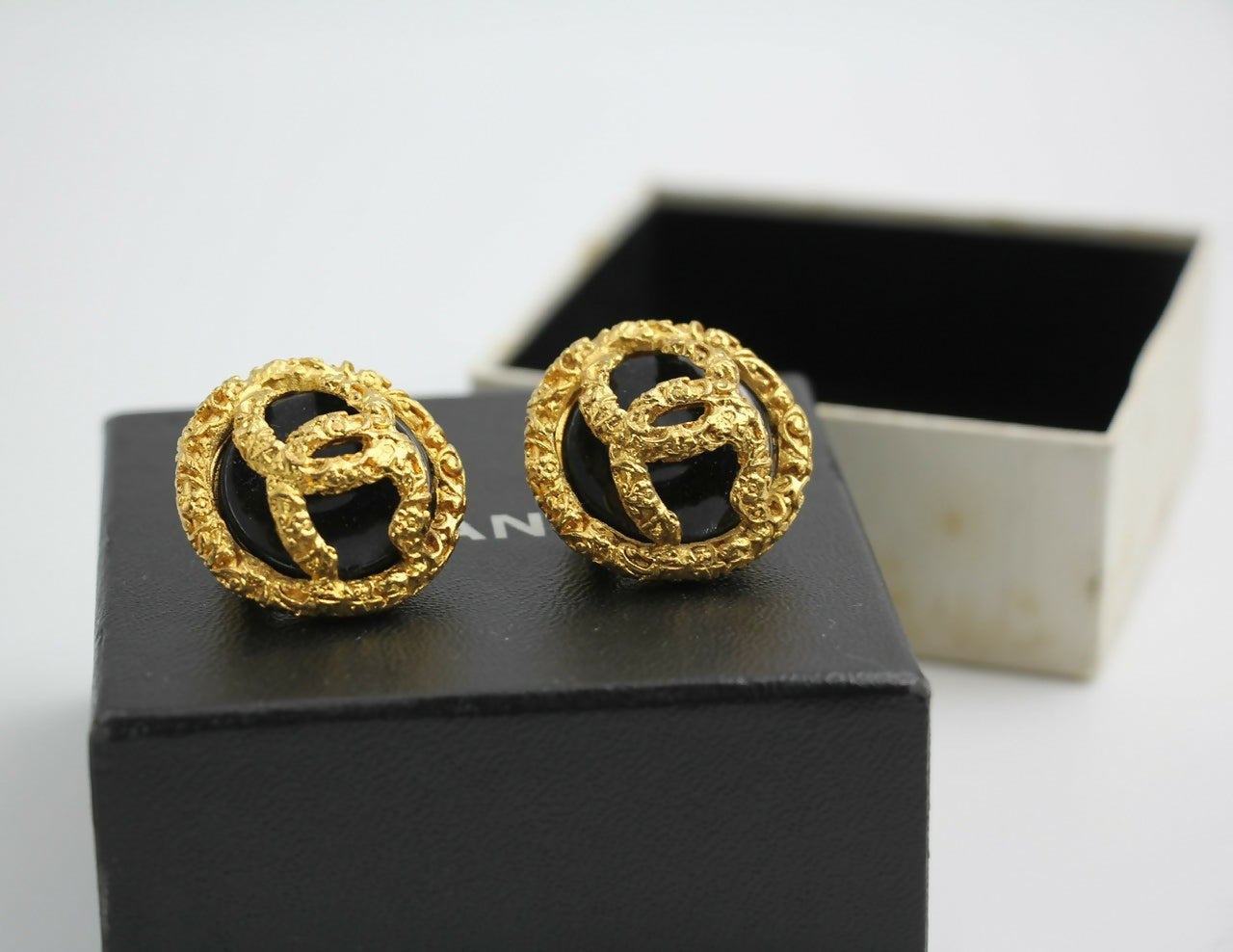 Chanel Vintage 93P Lava Black Gold Clip-on Earrings