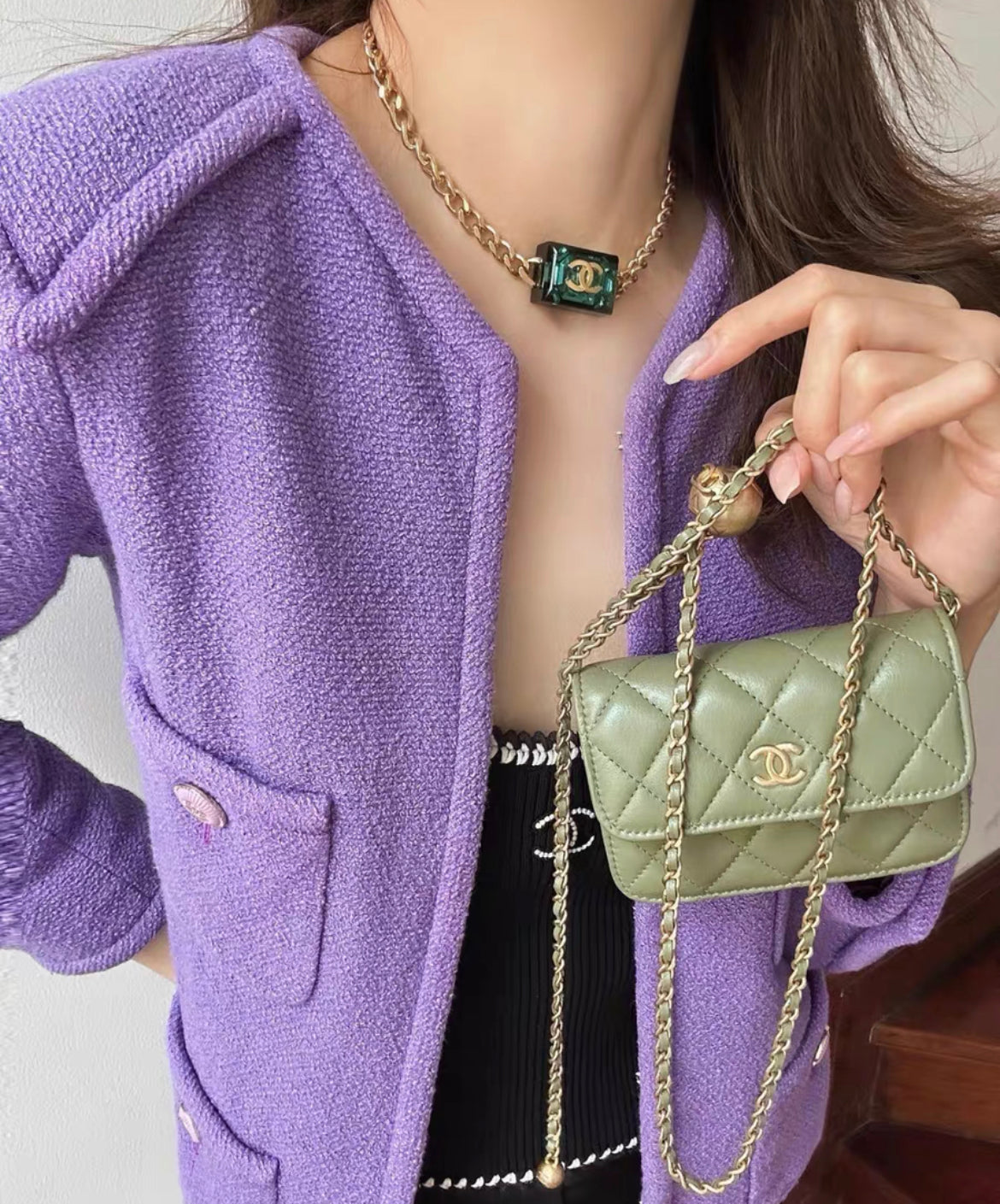 Chanel 23P emerald green square gold chain necklace